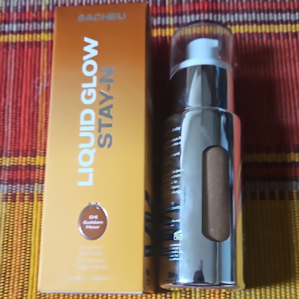 Liquid Glow Stay-In Foundation - Golden Hour